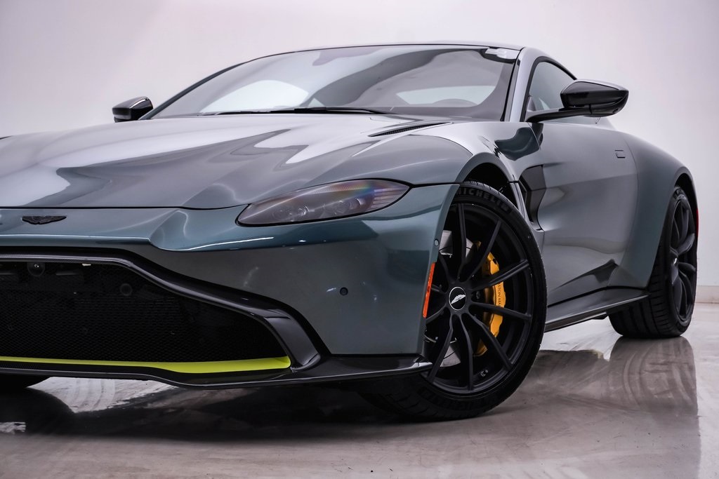 2020 Aston Martin Vantage Base 2