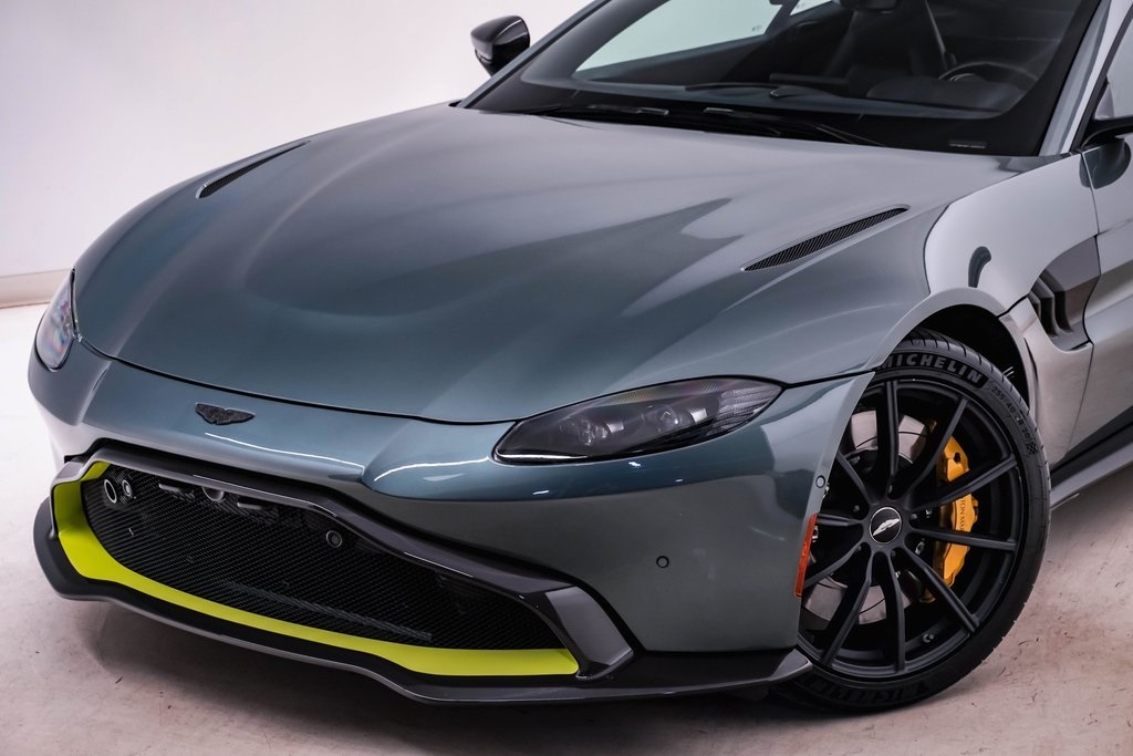 2020 Aston Martin Vantage Base 4