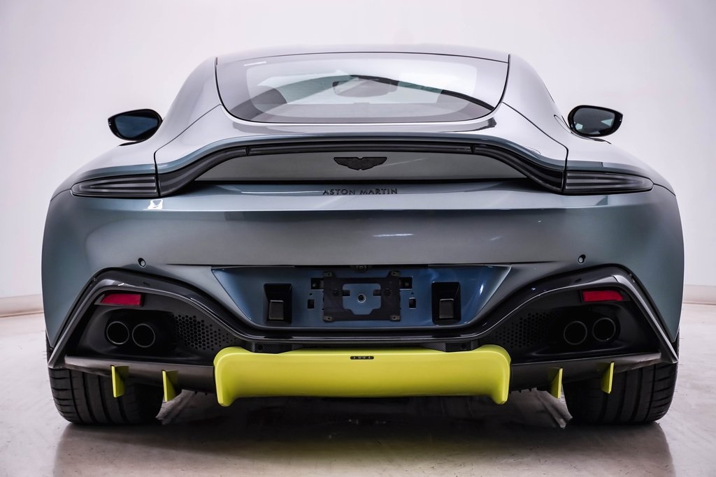 2020 Aston Martin Vantage Base 9