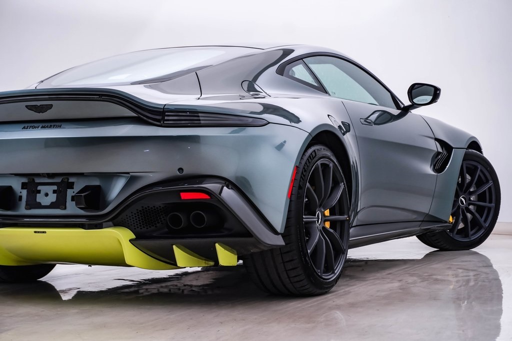 2020 Aston Martin Vantage Base 11