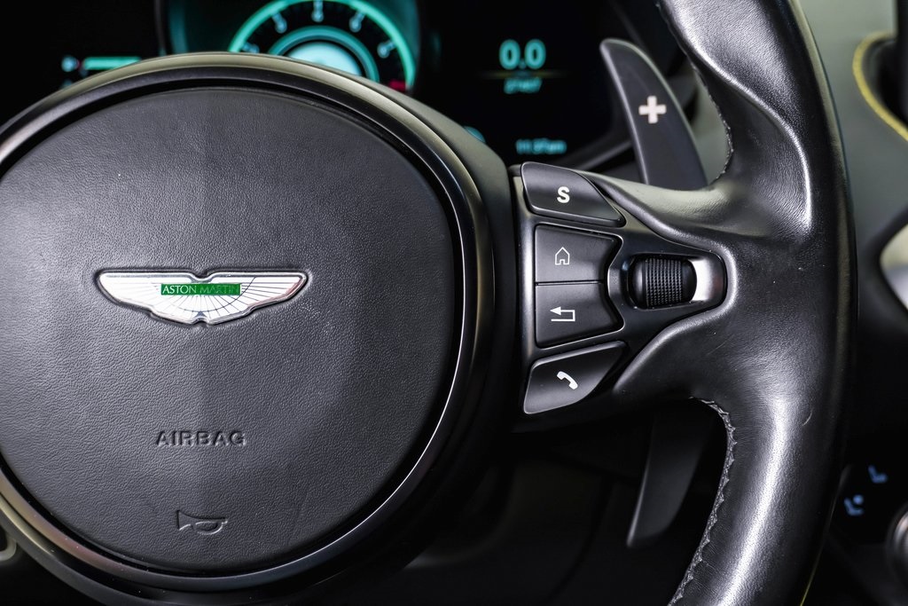 2020 Aston Martin Vantage Base 28