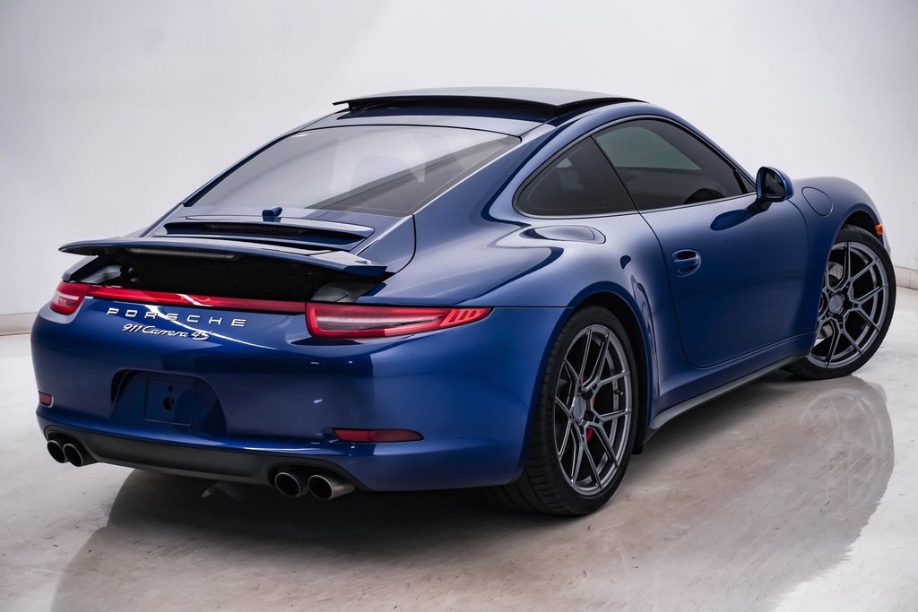 2013 Porsche 911 Carrera 4S 12