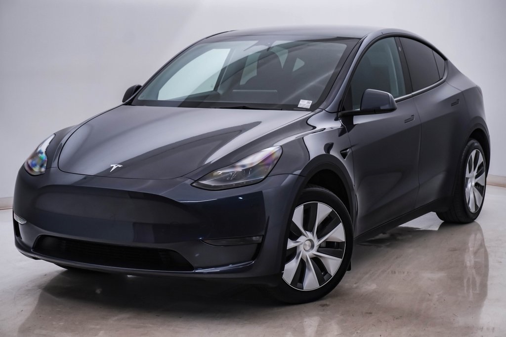 2023 Tesla Model Y Long Range 3