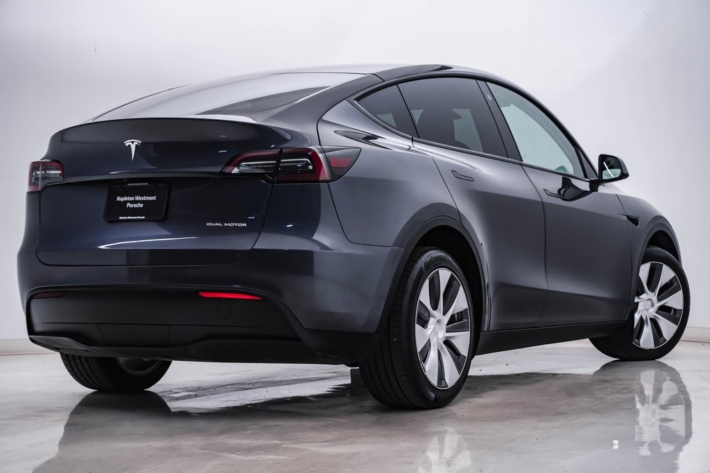 2023 Tesla Model Y Long Range 8