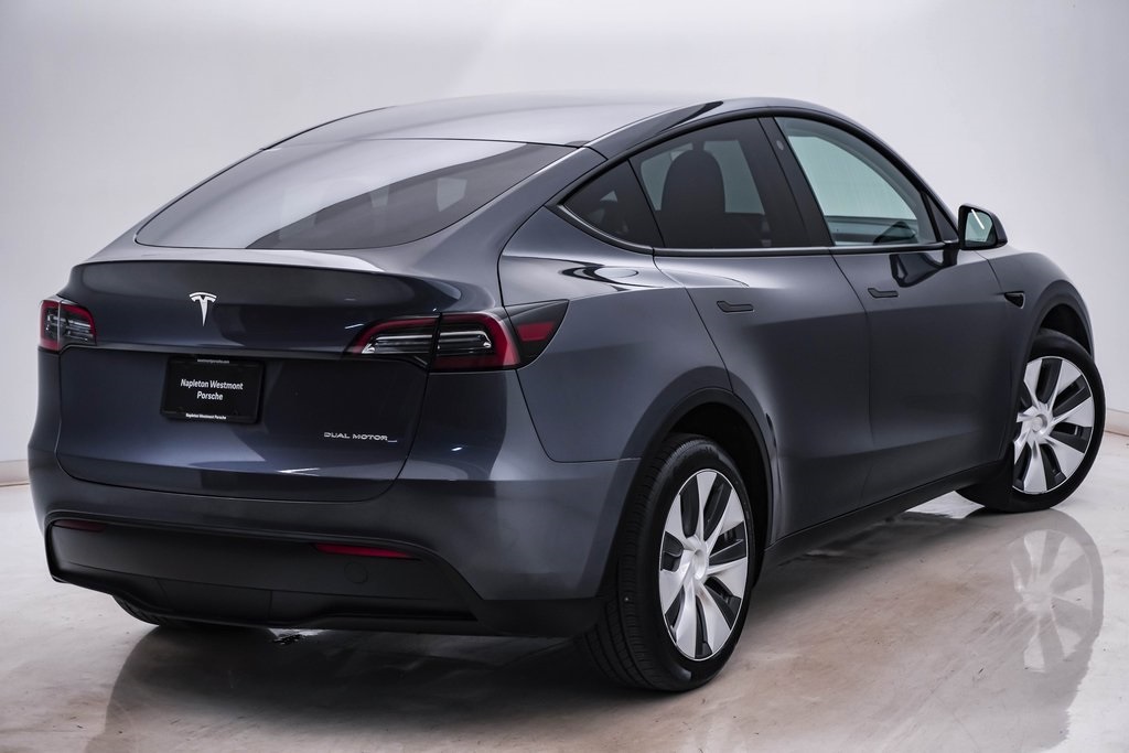 2023 Tesla Model Y Long Range 10