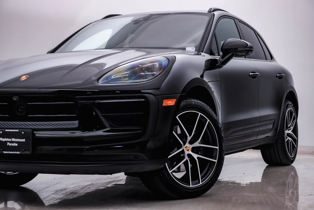 2024 Porsche Macan  2