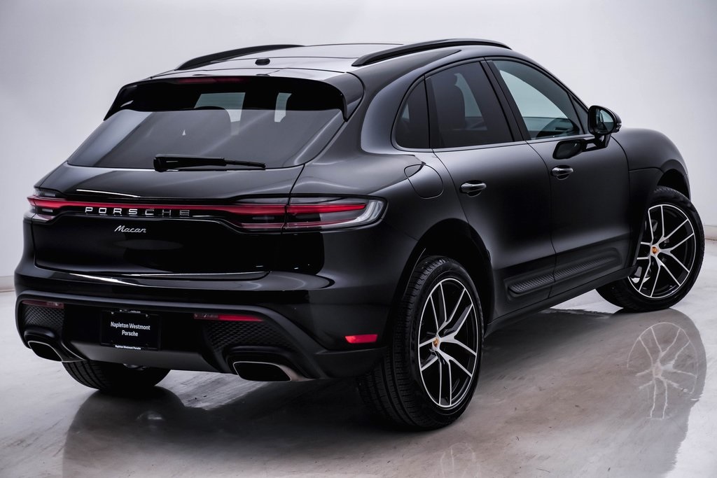 2024 Porsche Macan  11