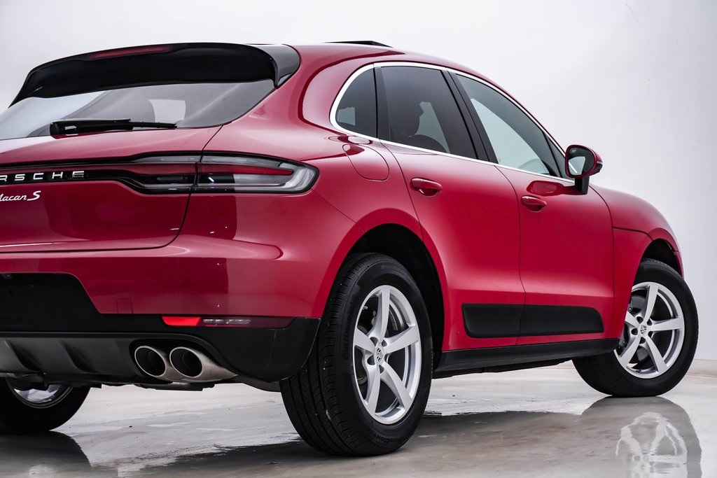 2021 Porsche Macan S 10