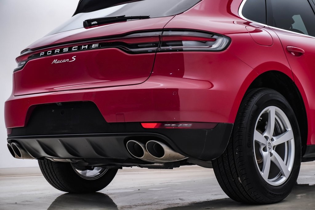 2021 Porsche Macan S 12