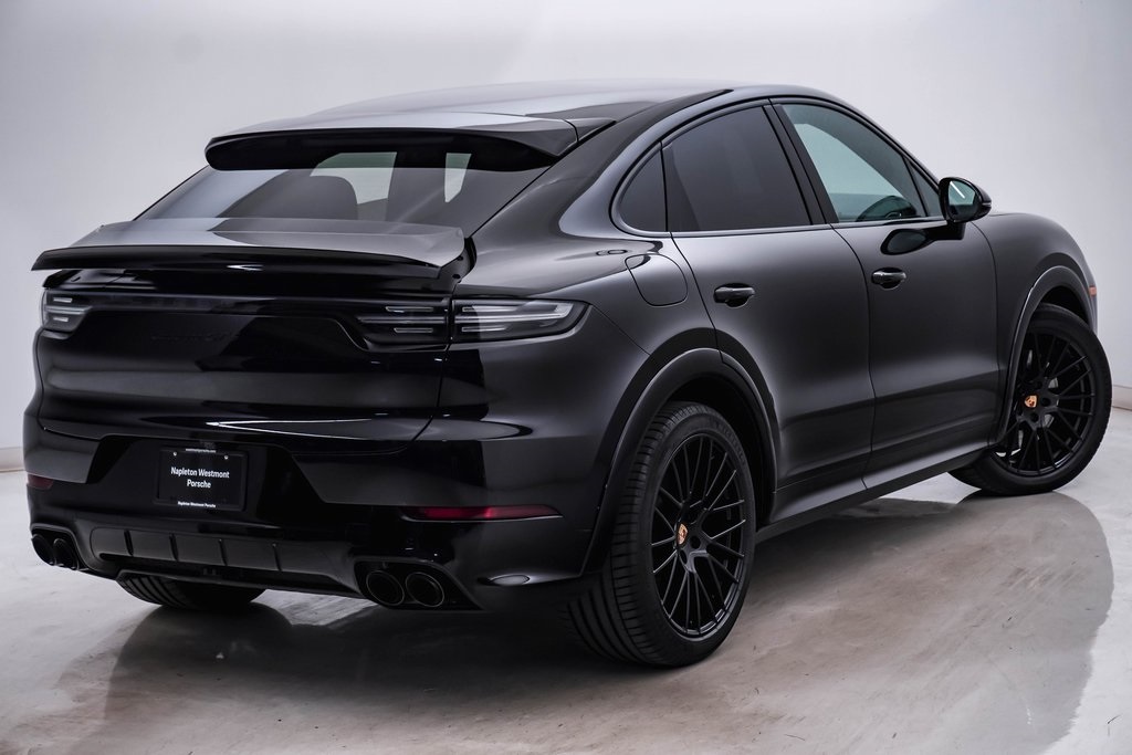 2021 Porsche Cayenne Coupe GTS 11