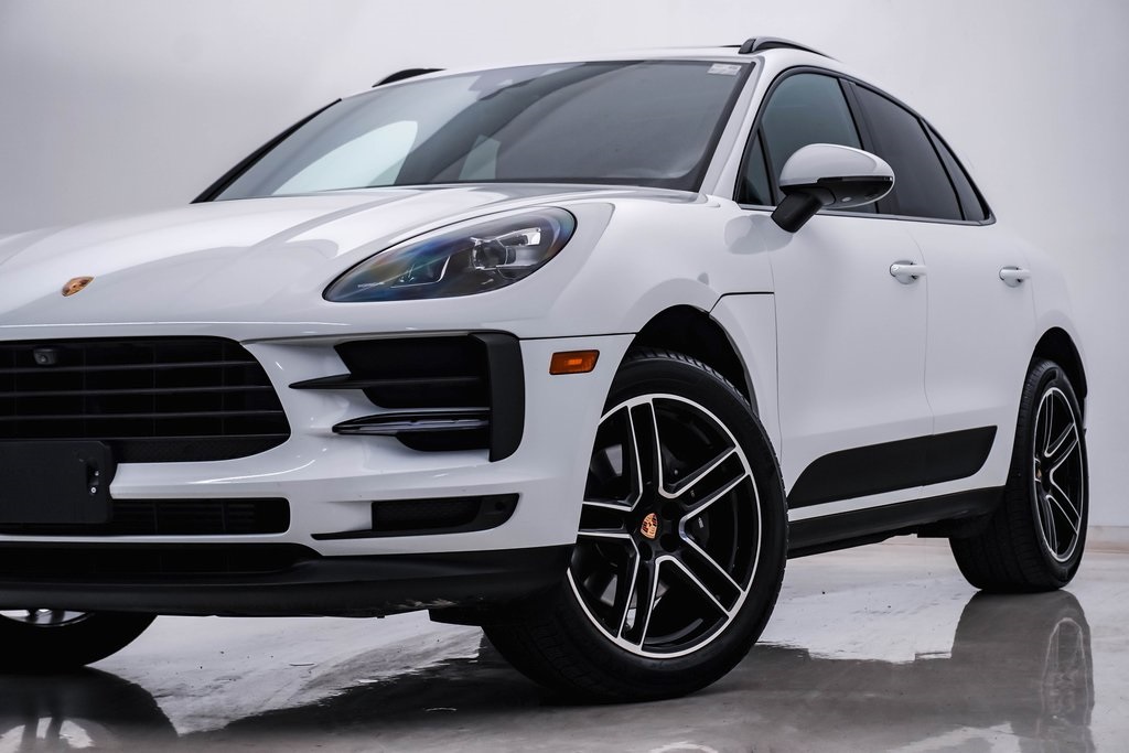 2021 Porsche Macan  2