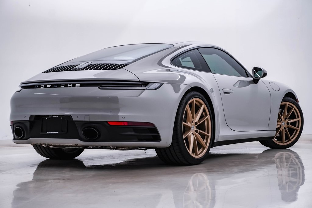 2024 Porsche 911 Carrera 4S 9