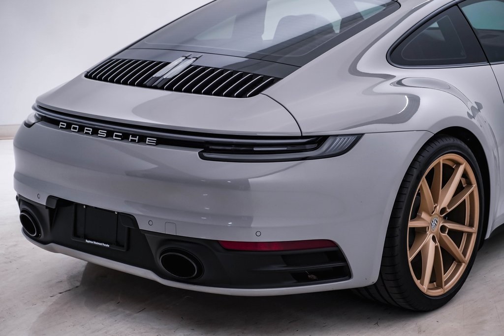 2024 Porsche 911 Carrera 4S 12