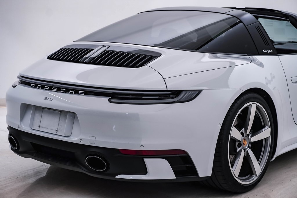 2022 Porsche 911 Targa 4 15