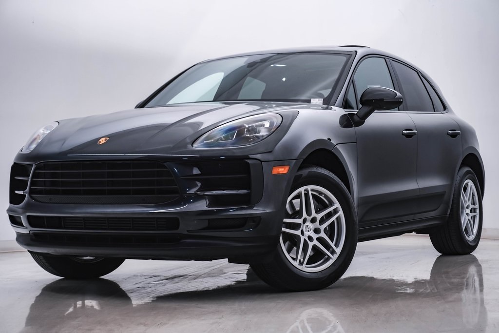 2021 Porsche Macan  1