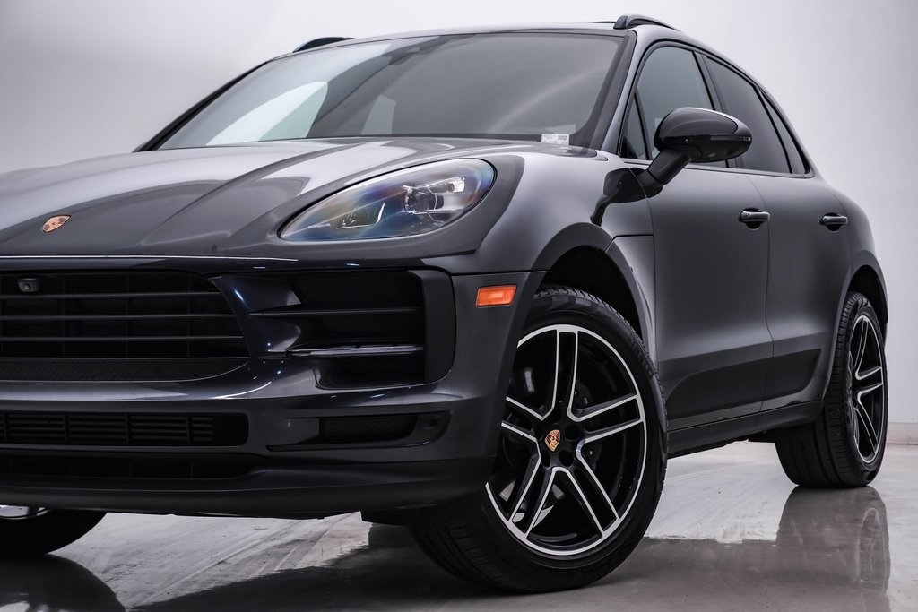 2021 Porsche Macan  2