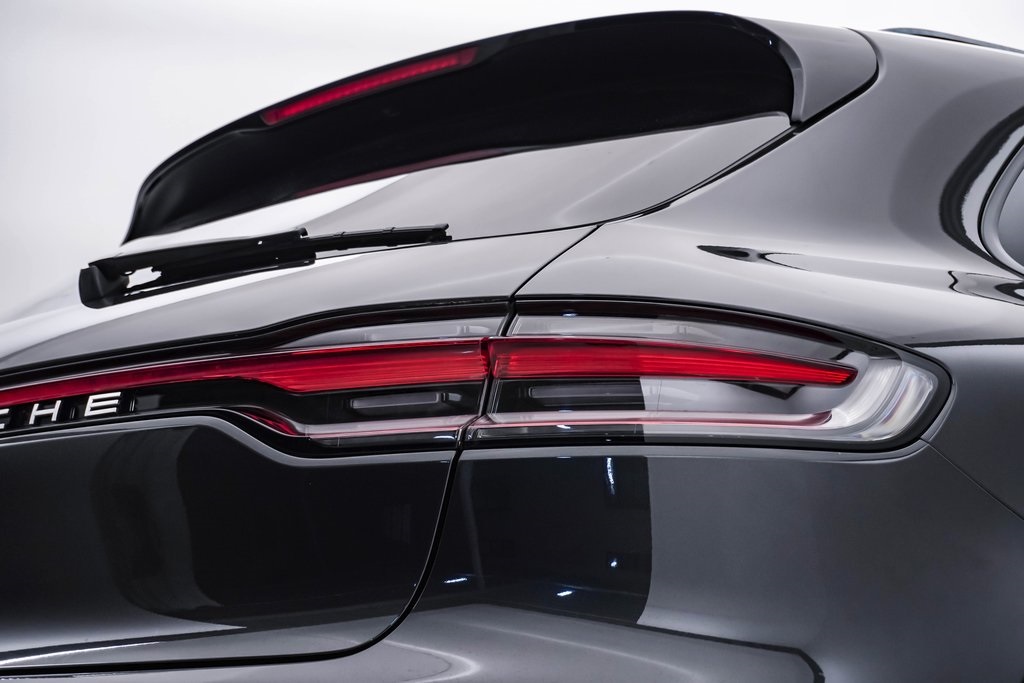 2021 Porsche Macan  13