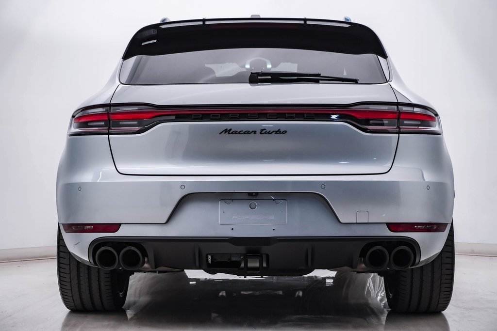 2021 Porsche Macan Turbo 8