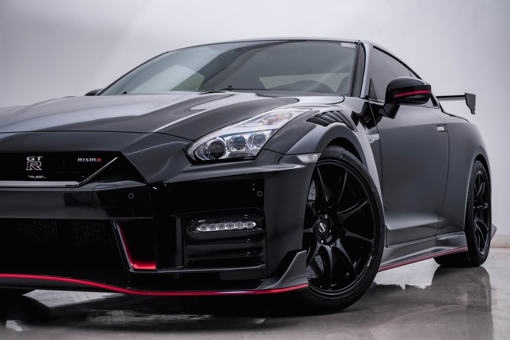 2021 Nissan GT-R NISMO 2