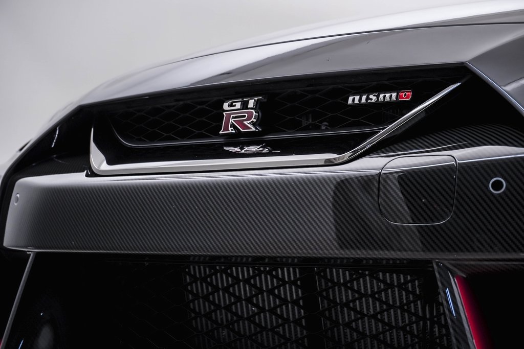 2021 Nissan GT-R NISMO 9