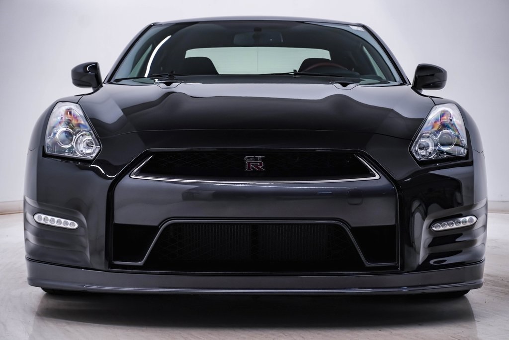 2014 Nissan GT-R Black Edition 6