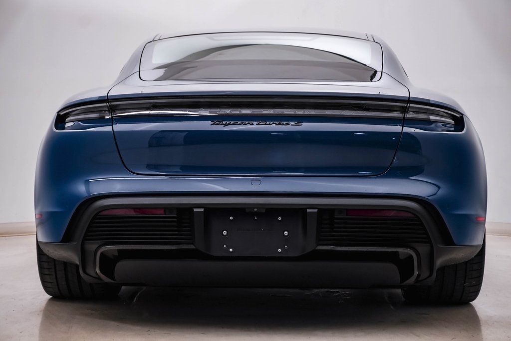 2023 Porsche Taycan Turbo S 8