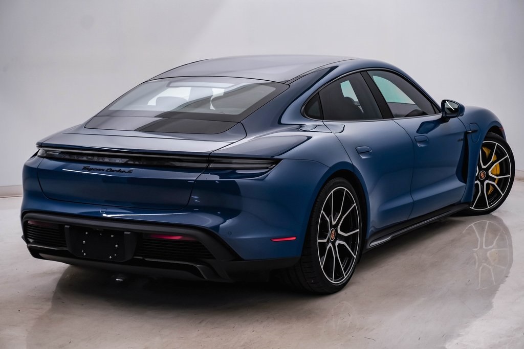 2023 Porsche Taycan Turbo S 11