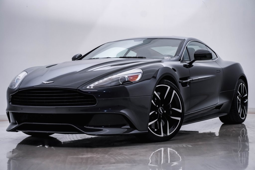 2015 Aston Martin Vanquish V12 1