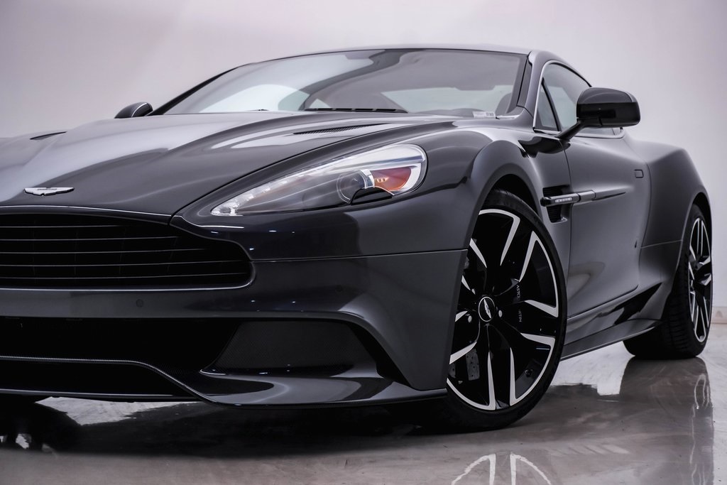 2015 Aston Martin Vanquish V12 2