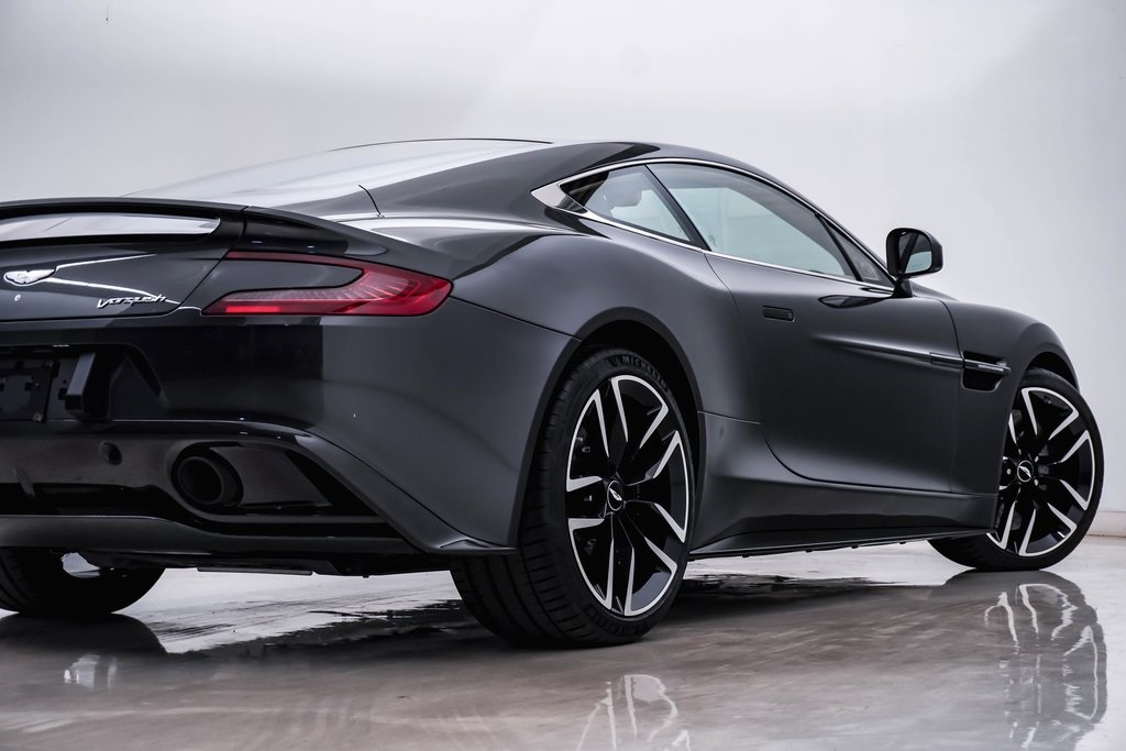 2015 Aston Martin Vanquish V12 12