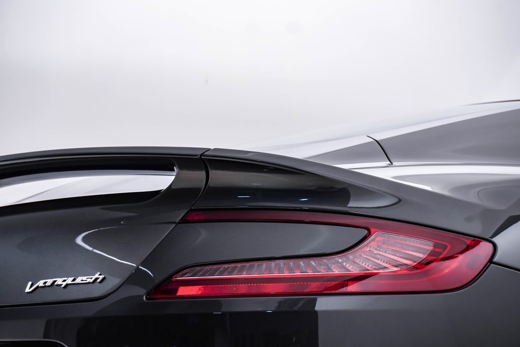 2015 Aston Martin Vanquish V12 15