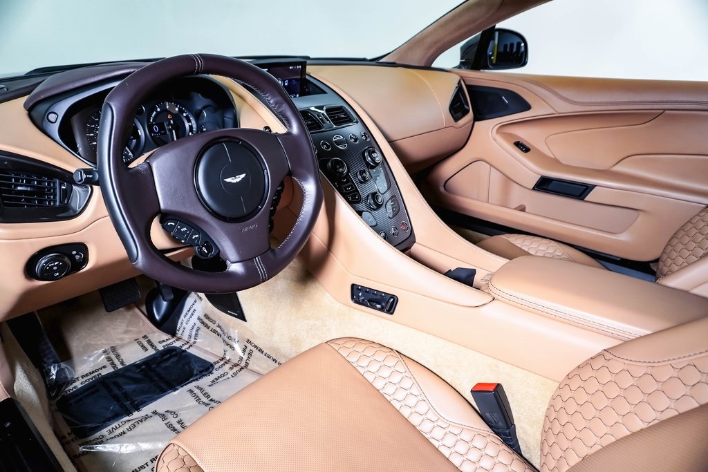 2015 Aston Martin Vanquish V12 25