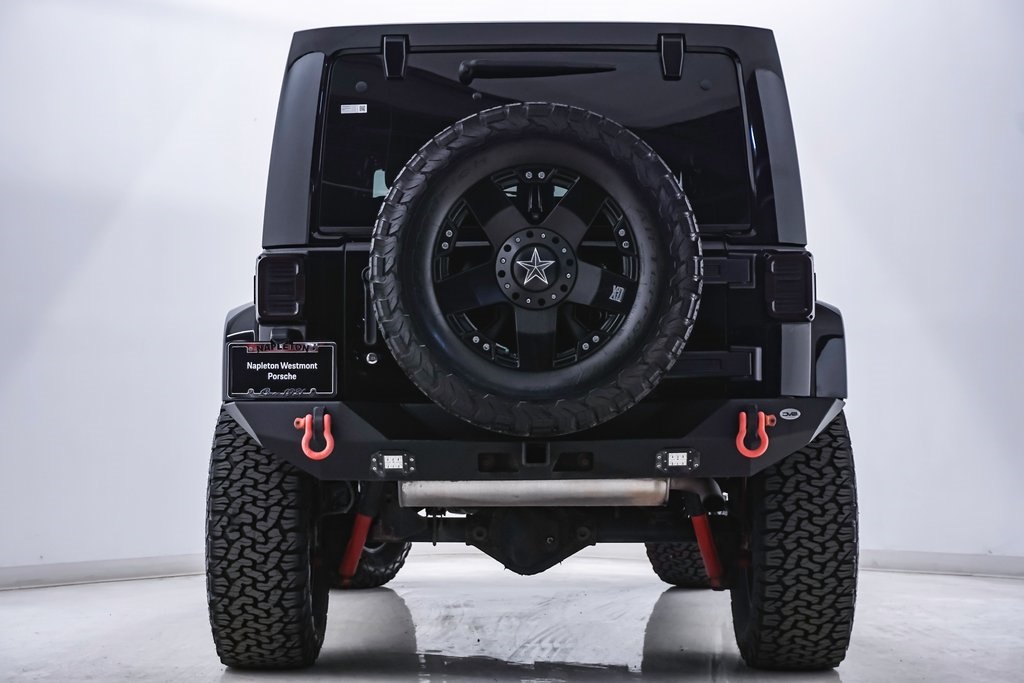 2015 Jeep Wrangler Unlimited Sahara 17