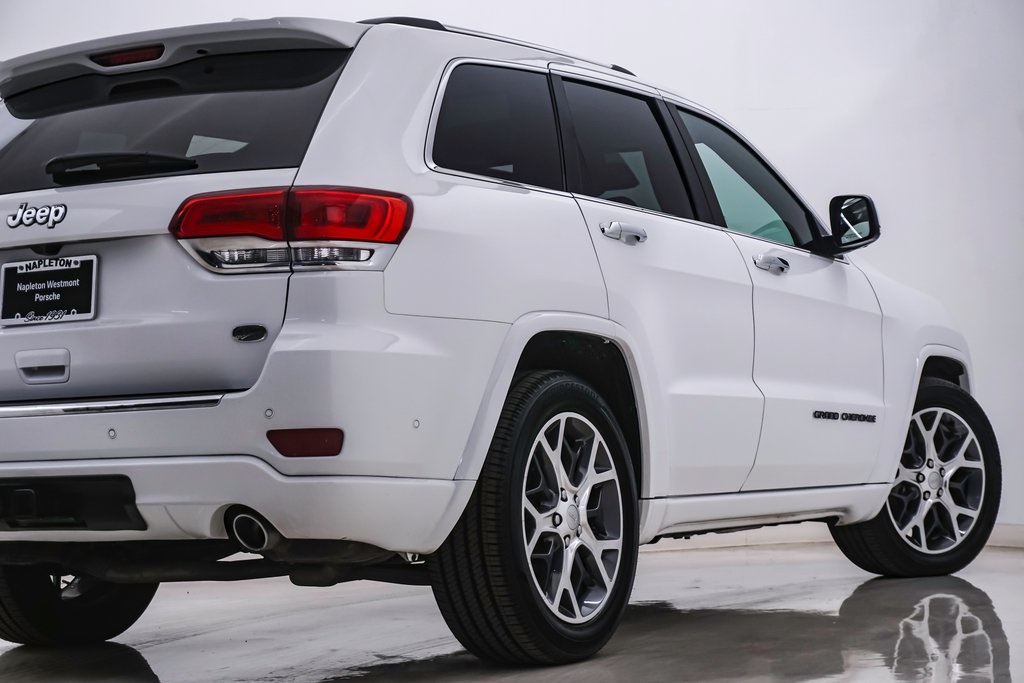 2019 Jeep Grand Cherokee Overland 10