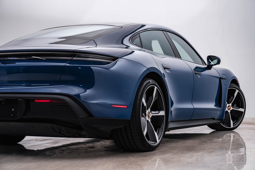 2023 Porsche Taycan  10