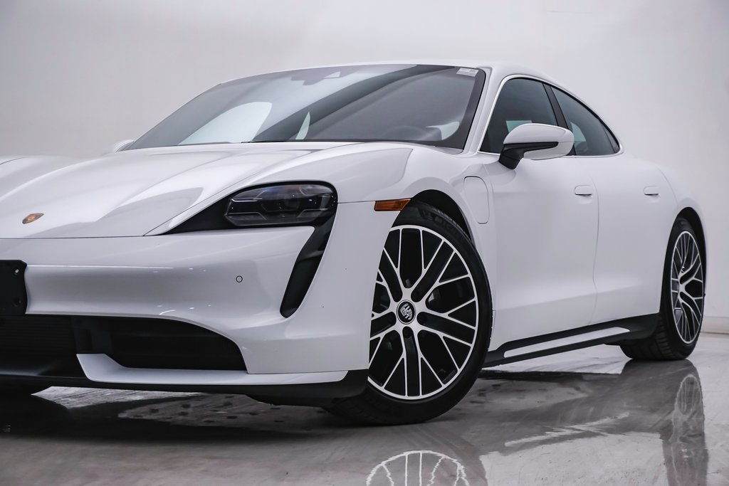 2023 Porsche Taycan Turbo 2