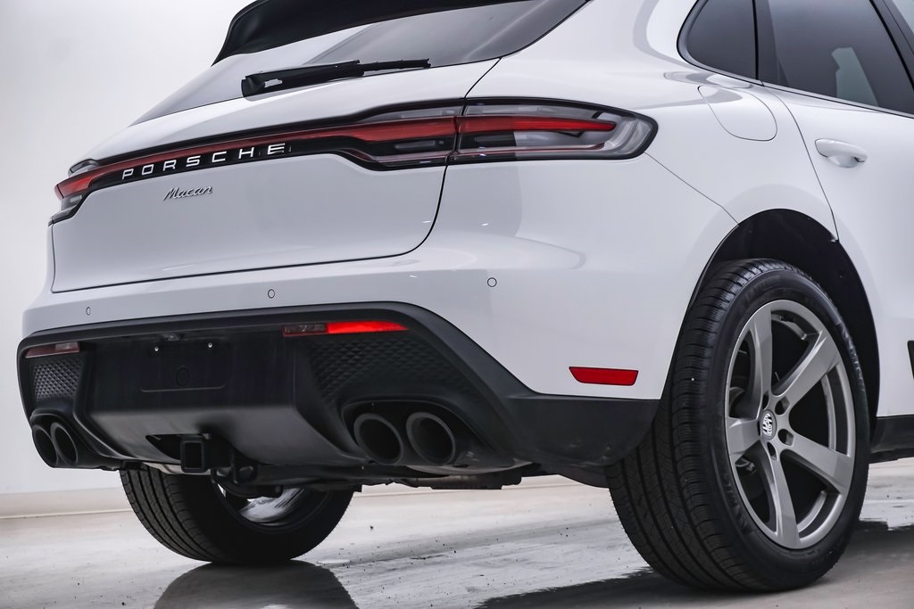 2024 Porsche Macan  12