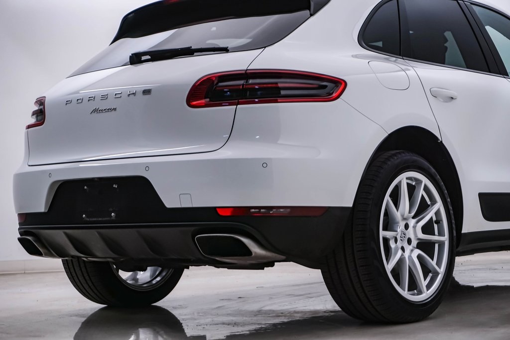 2018 Porsche Macan  12