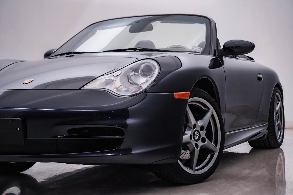 2004 Porsche 911 Carrera 2