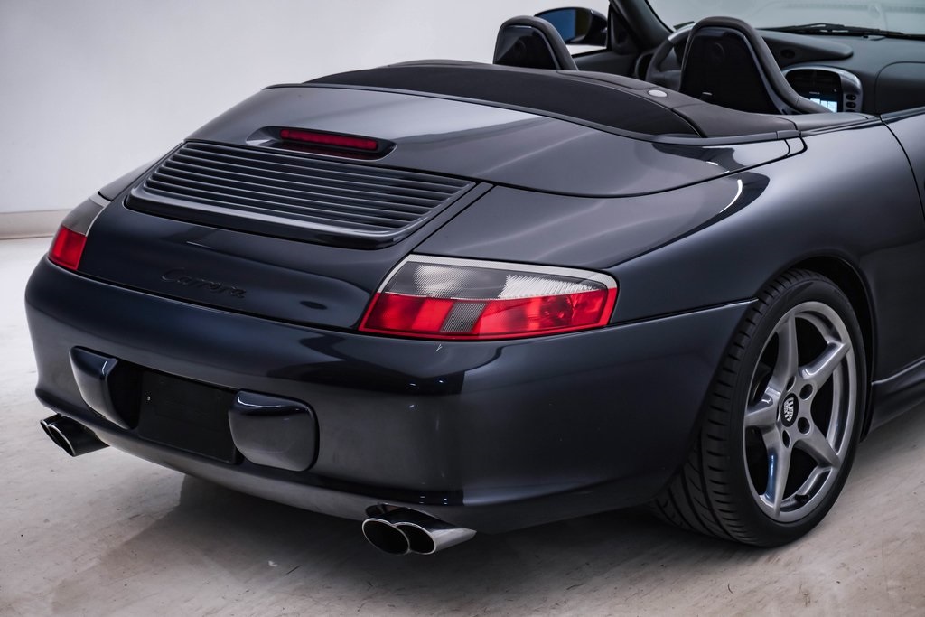 2004 Porsche 911 Carrera 14