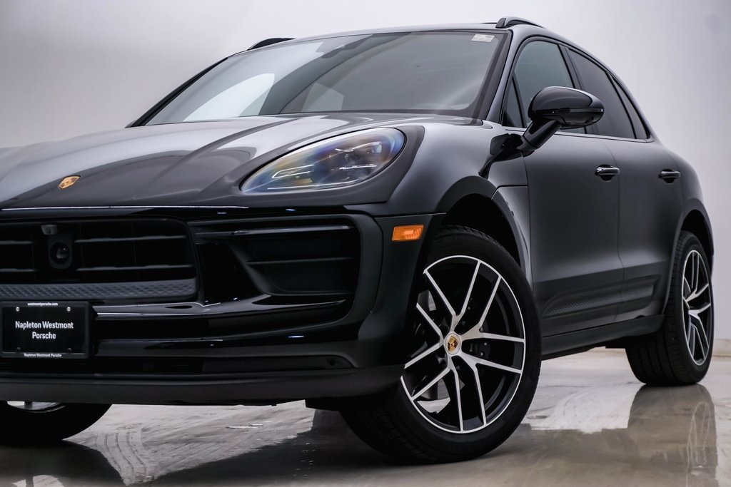 2024 Porsche Macan  2