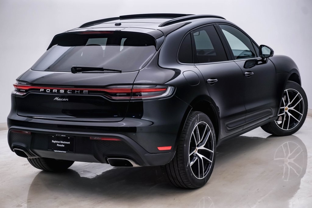 2024 Porsche Macan  11