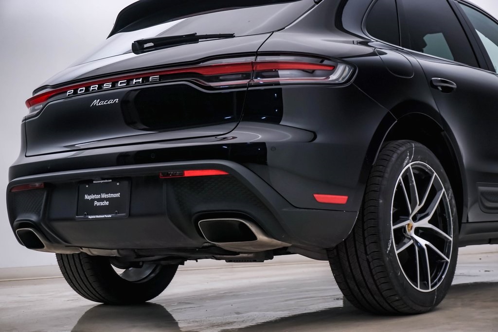 2024 Porsche Macan  12