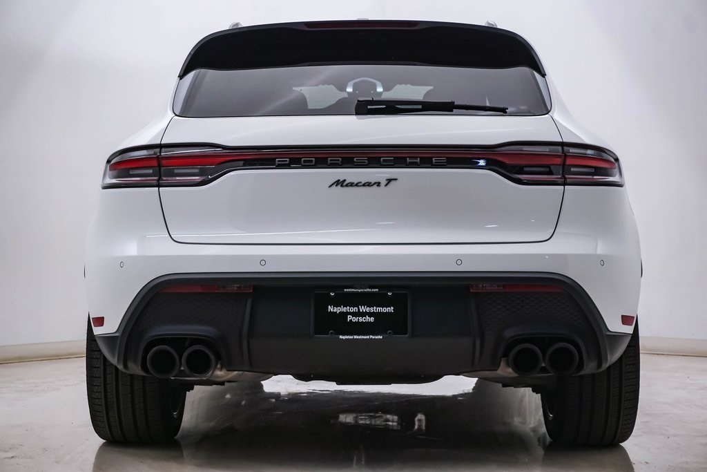 2024 Porsche Macan T 8