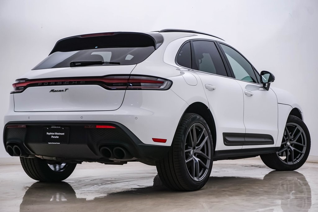 2024 Porsche Macan T 9