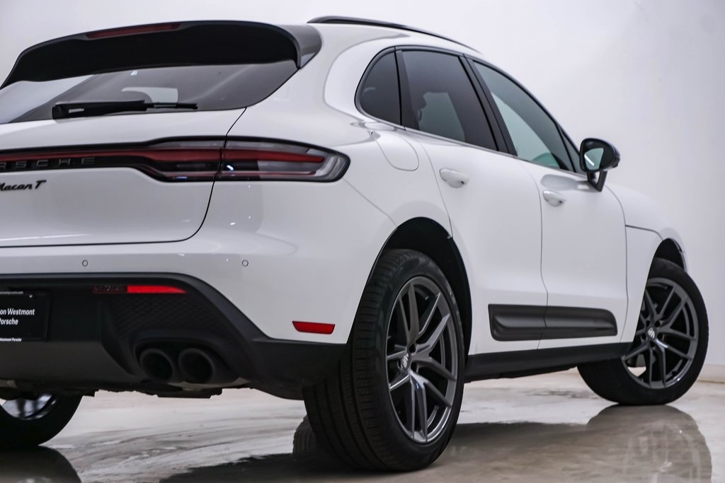 2024 Porsche Macan T 10