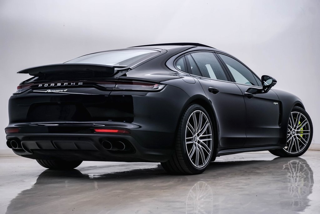 2023 Porsche Panamera E-Hybrid 4 8