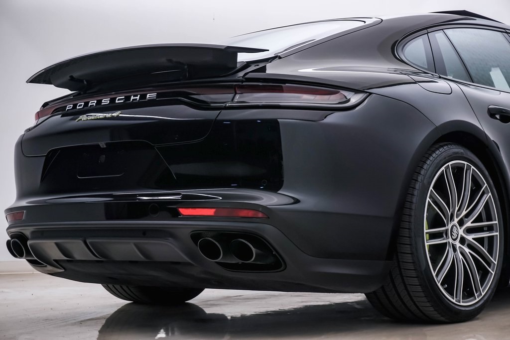 2023 Porsche Panamera E-Hybrid 4 11