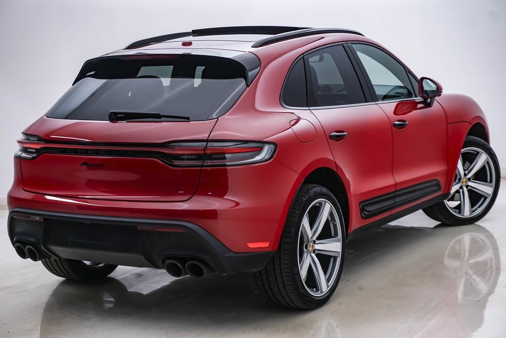 2024 Porsche Macan  11