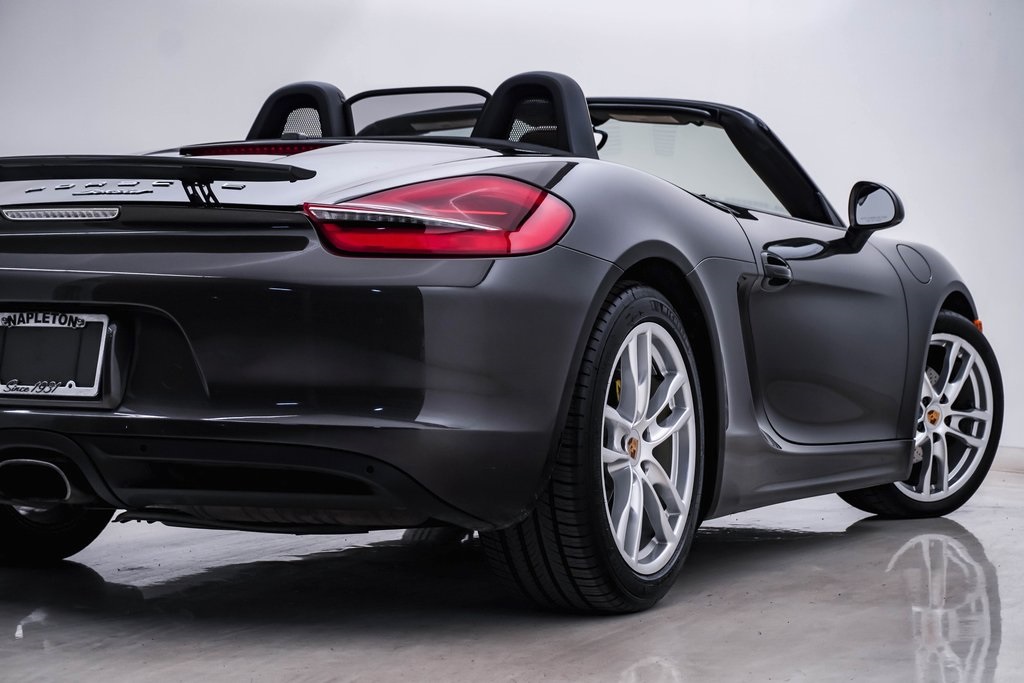 2015 Porsche Boxster  12